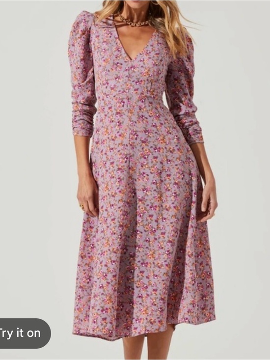 Astr Dresses & Skirts - NWT ASTR The Label Purple Floral Midi Size Large